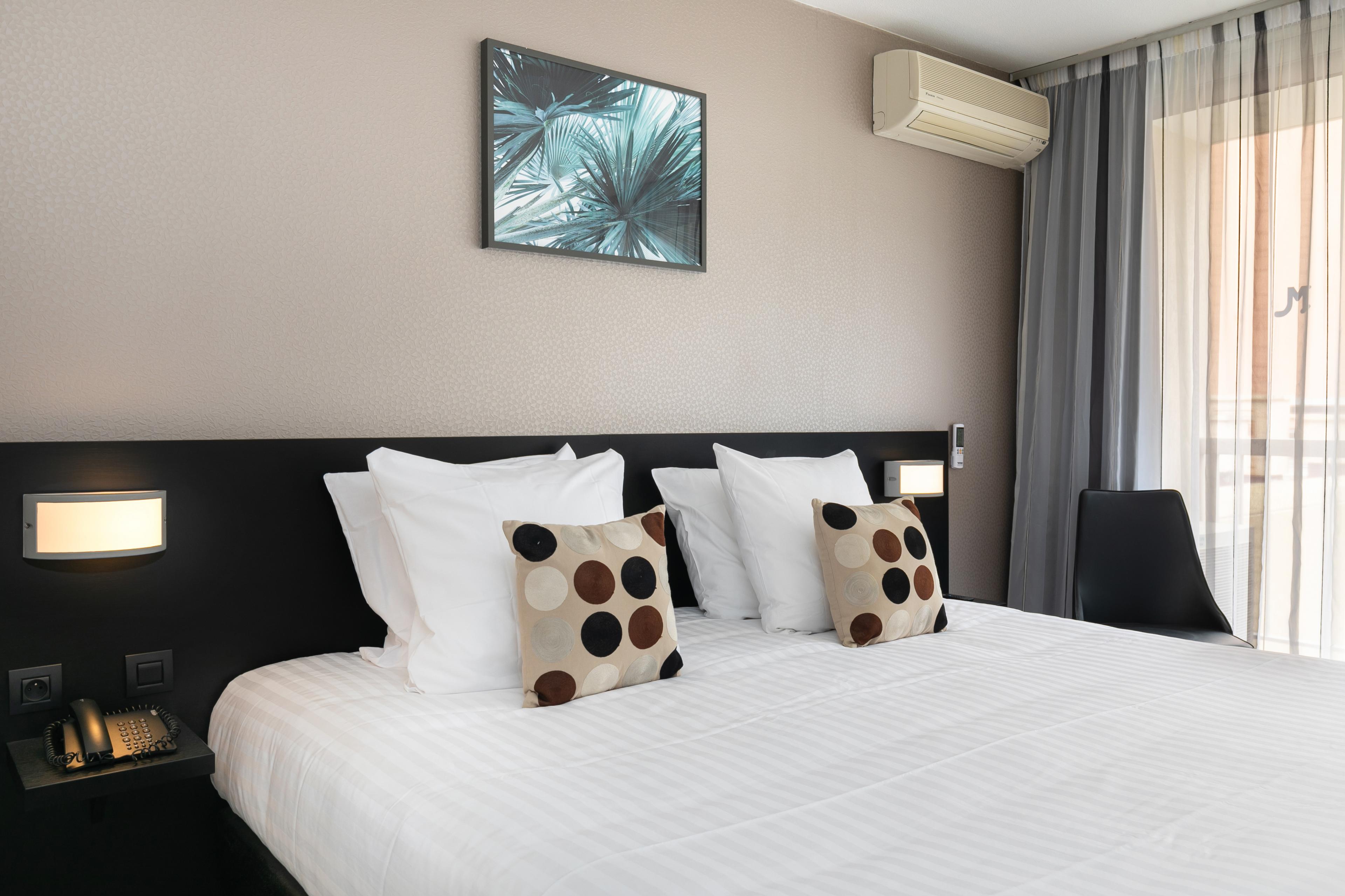 Chambre Avec Balcon Menton | Best Western Hôtel Méditerranée 3*