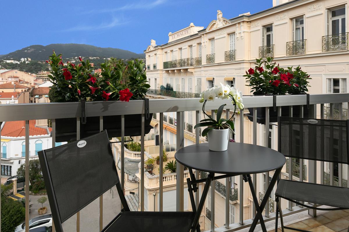 Hôtel Mediterrannée Menton - Chambre